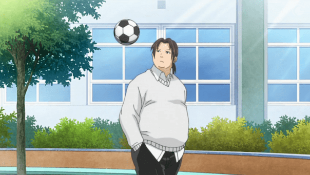 Araki still has his soccer skills... which will be more effective after he loses the extra weight (Area no Kishi, ep 5).