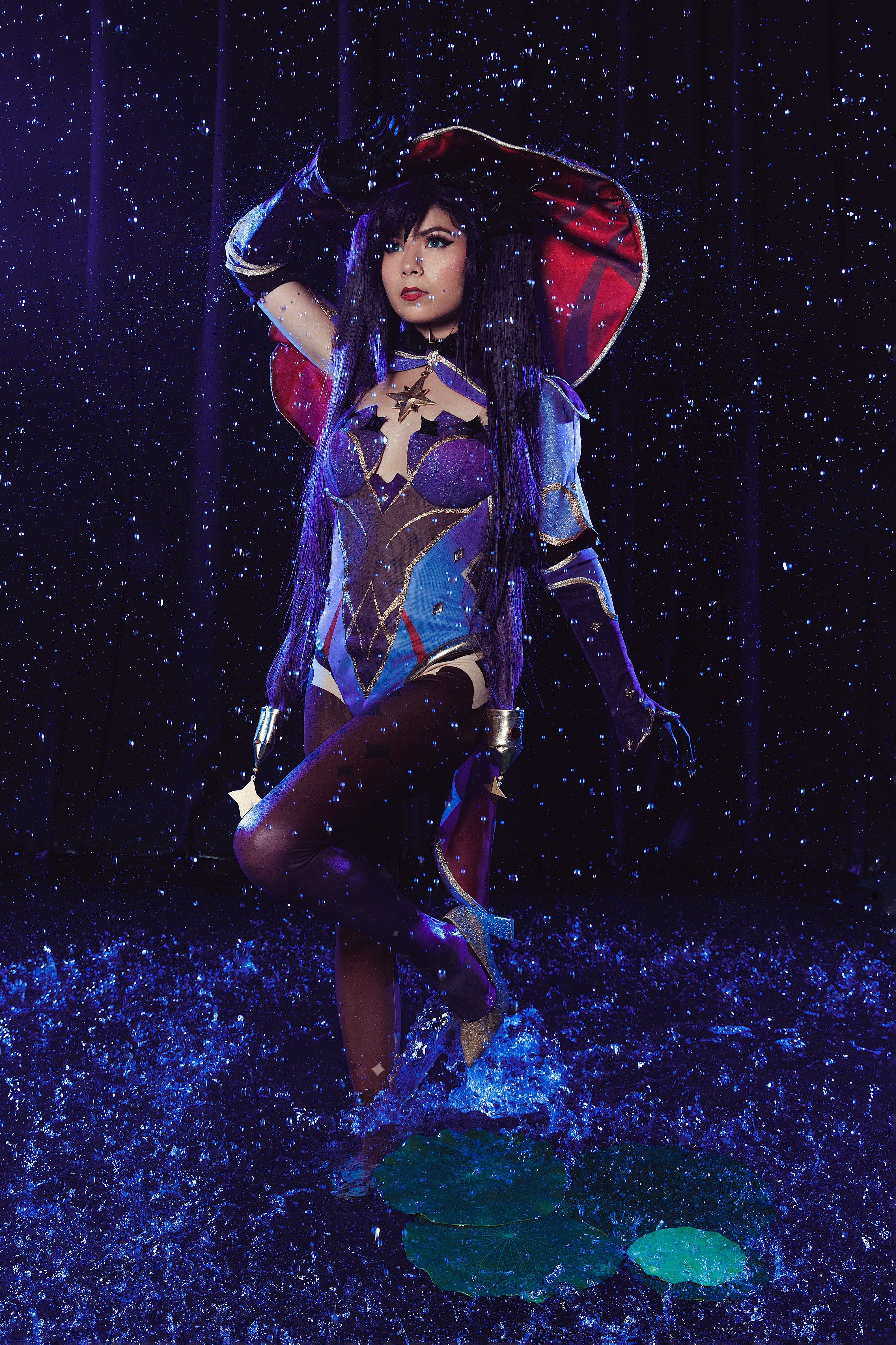 mona genshin water cosplay